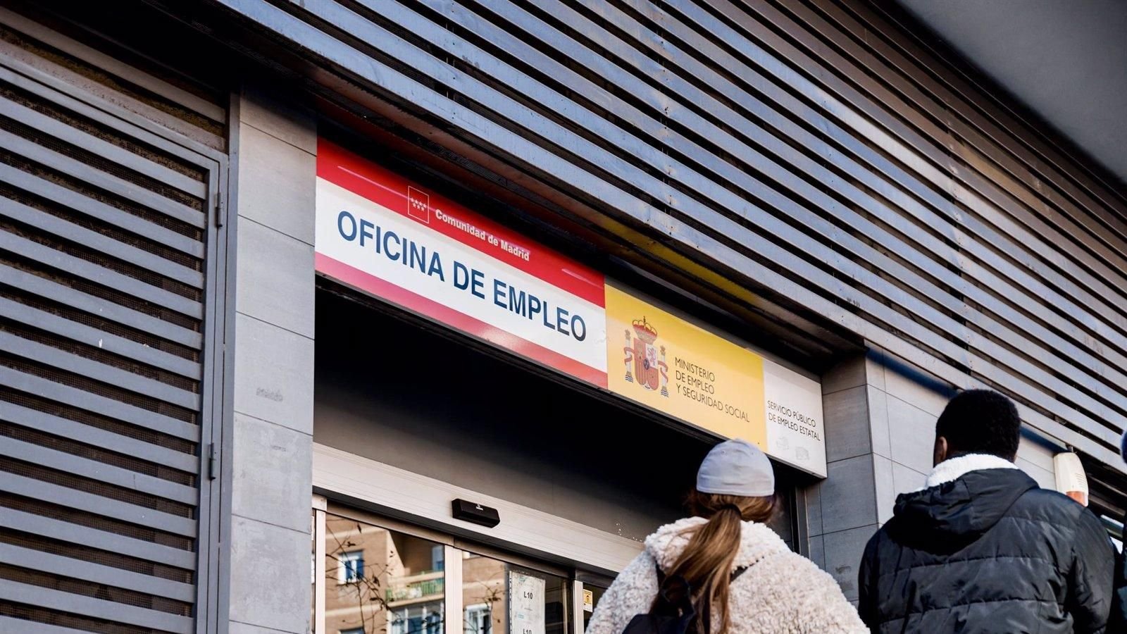 La Comunidad lanza un plan de 135 millones para reactivar el empleo de mayores de 45 años