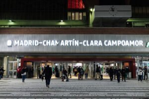 Una avería eléctrica en Chamartín deja sin trenes AVE a Levante y causa retrasos en otros destinos