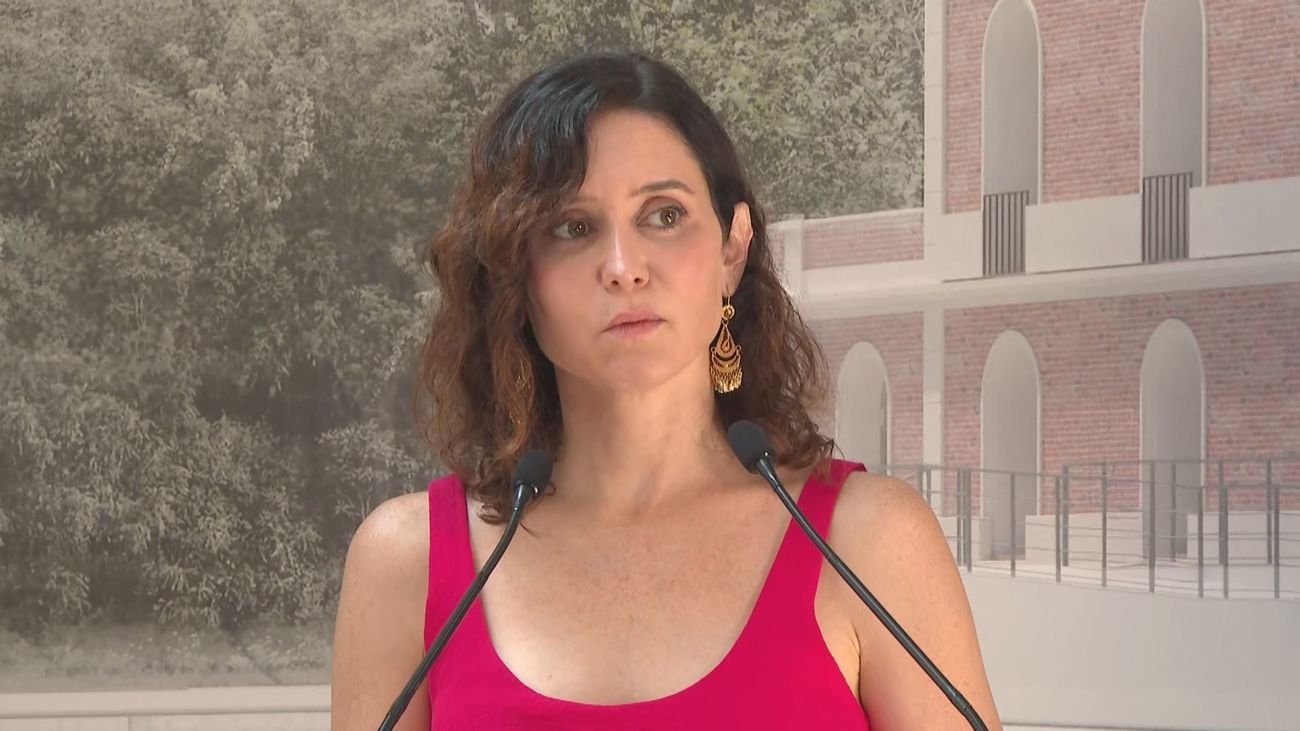 Ayuso acusa al Gobierno de imponer por la fuerza un reparto de menores «sin procedimiento ni diálogo»