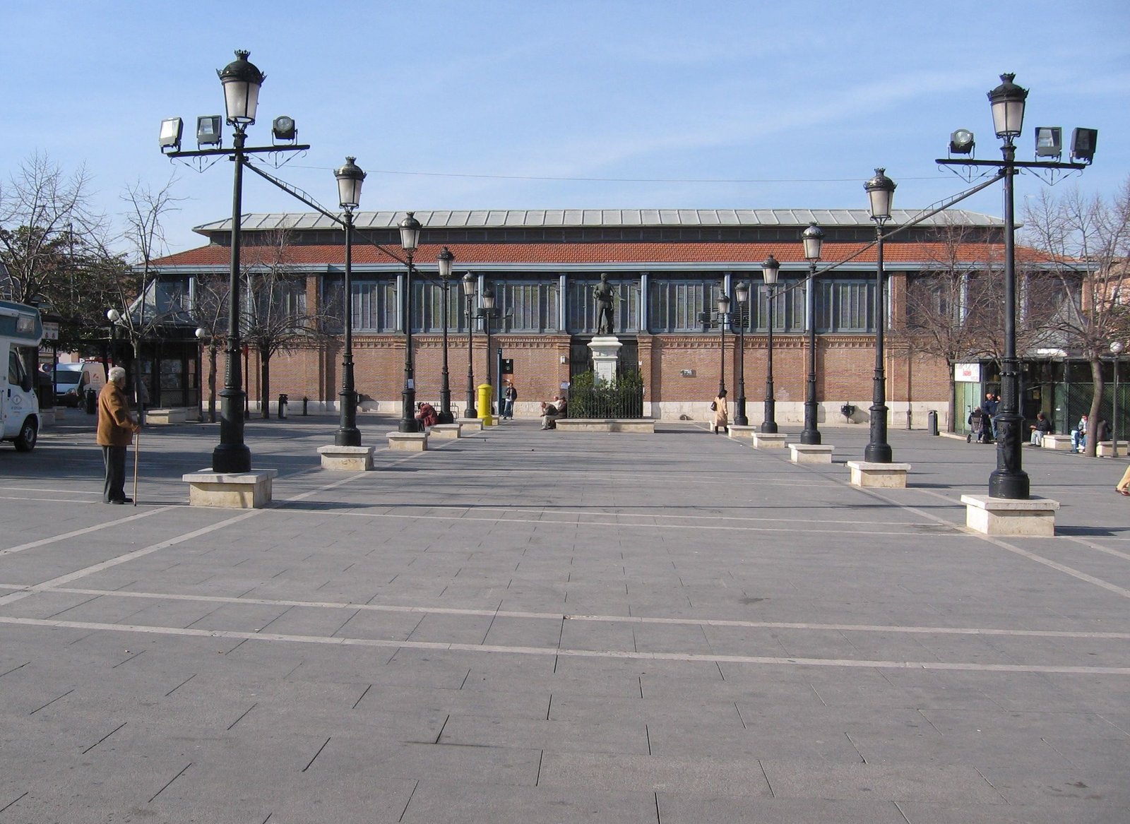DENUNCIA DE AGRESIÓN EN EL MERCADO DE ABASTOS DE ARANJUEZ