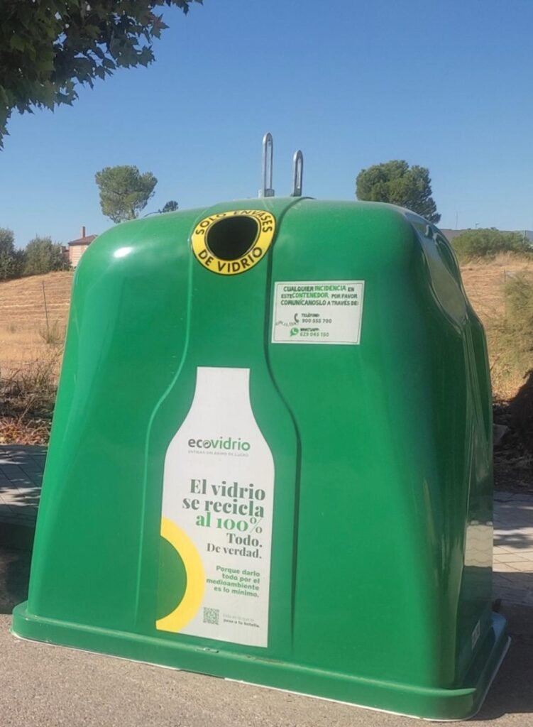 ARANJUEZ REFUERZA SU COMPROMISO CON EL RECICLAJE CON LA INSTALACIÓN DE 30 NUEVOS CONTENEDORES DE VIDRIO