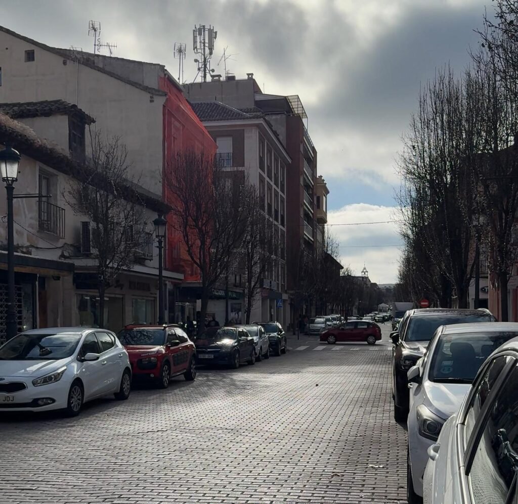 ROBO CON FUERZA EN UN COMERCIO DE LA CALLE STUART DE ARANJUEZ