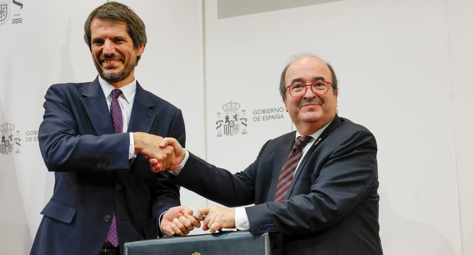 EL MINISTERIO DE CULTURA NO ENVIÓ A LA UNESCO LOS INFORMES QUE DEFENDIAN EL PAISAJE CULTURAL DE ARANJUEZ , SÓLO ENVIÓ EL INFORME DE LA PROMOTORA DE LA PLANTA FOTOVOLTAICA