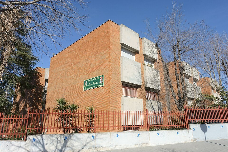 SUSTO EN CEIP SAN ISIDRO POR UNA FUGA DE GAS DETECTADA POR UNOS JÓVENES