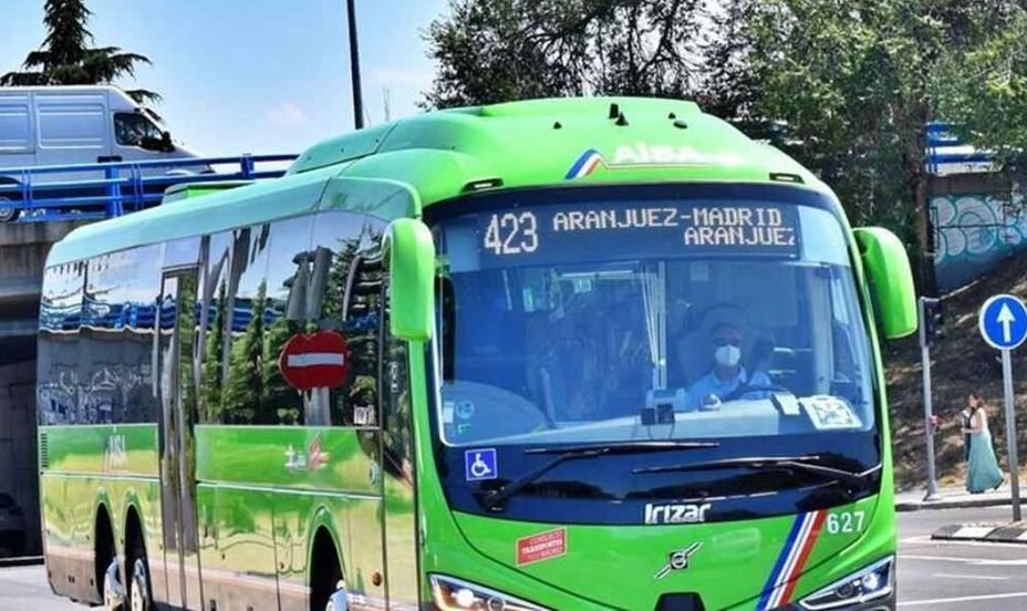 LOS AUTOBUSES INTERURBANOS DE ARANJUEZ ESTRENAN NUEVA NORMATIVA: ASÍ DEBERÁS LLEVAR TUS MALETAS Y CARRITOS A PARTIR DE AHORA