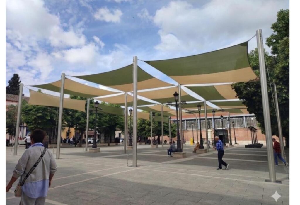 EL AYUNTAMIENTO DE ARANJUEZ PROYECTA LA INSTALACIÓN DE VELAS TENSADAS EN LA PLAZA DE LA CONSTITUCIÓN PARA GENERAR SOMBRA
