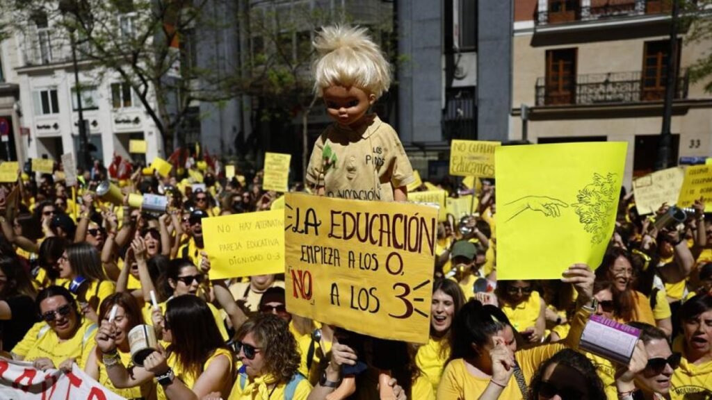 HUELGA INDEFINIDA EN LAS ESCUELAS INFANTILES